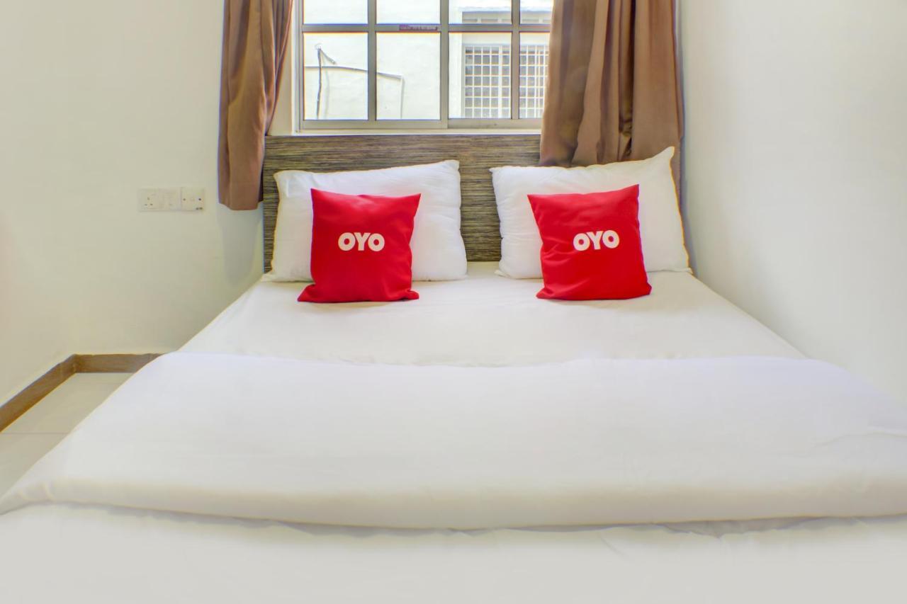 Oyo 90028 Ragula Hotel Johor Bahru Exterior photo